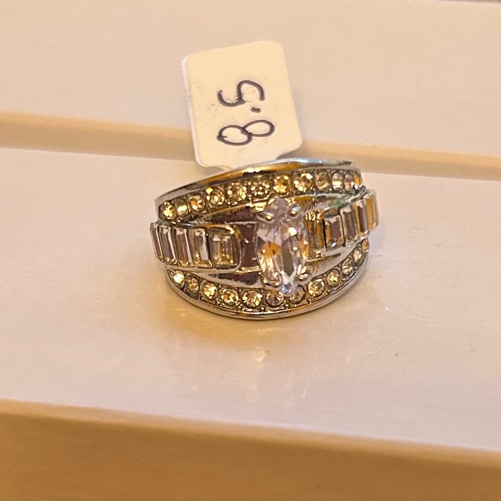 Size 8.5 Marquis CZ Diamond in Silver Tone Band Ring CZ’s on Band Large Bold